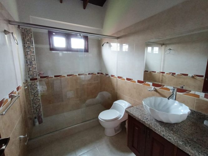 Casa de 4 alcobas en venta en Bojaca, Chía, 437 m² · foto 18 de 24