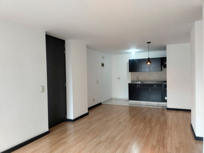 Apartamento de 3 alcobas en arriendo en El Poblado, Medellín, 90 m² · foto 10 de 20