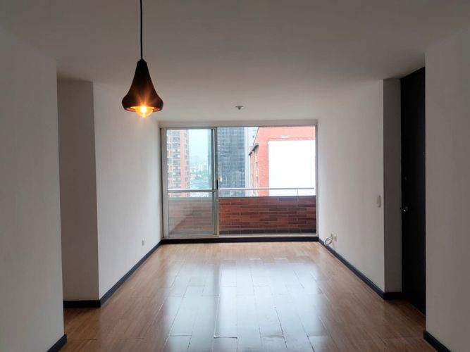 Apartamento de 3 alcobas en arriendo en El Poblado, Medellín, 90 m² · foto 11 de 20