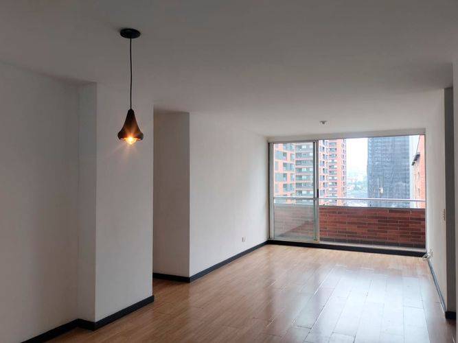 Apartamento de 3 alcobas en arriendo en El Poblado, Medellín, 90 m² · foto 14 de 20