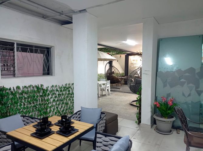 Local en arriendo en Laureles, Medellín, 257 m² · foto 2 de 15