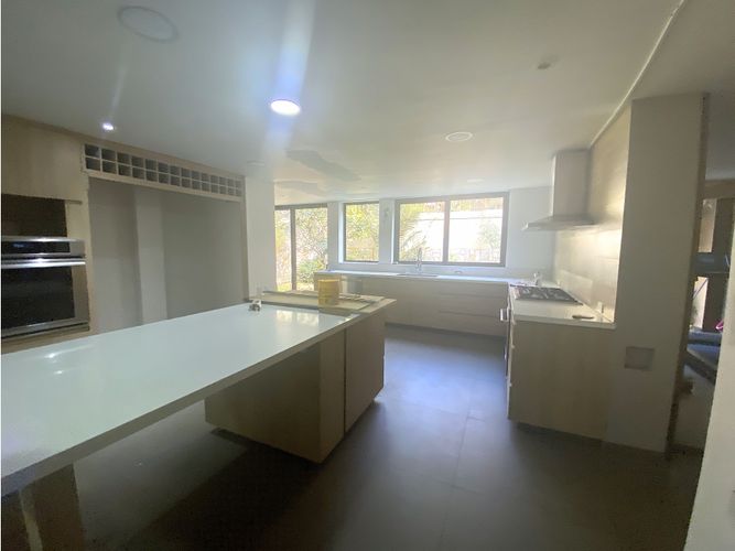 Casa de 3 alcobas en venta en Usaquen, Bogotá, 560 m² · foto 12 de 24