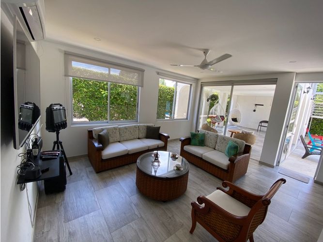 Casa de 6 alcobas en venta en Ricaurte, Ricaurte, 689 m² · foto 5 de 20