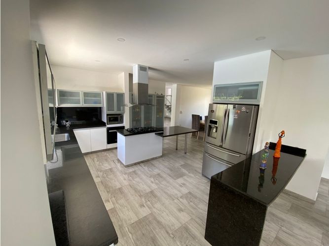 Casa de 6 alcobas en venta en Ricaurte, Ricaurte, 689 m² · foto 6 de 20