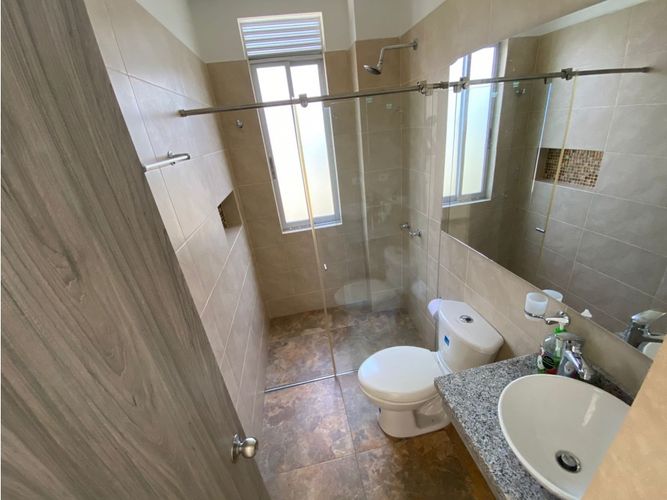 Casa de 6 alcobas en venta en Ricaurte, Ricaurte, 689 m² · foto 9 de 20
