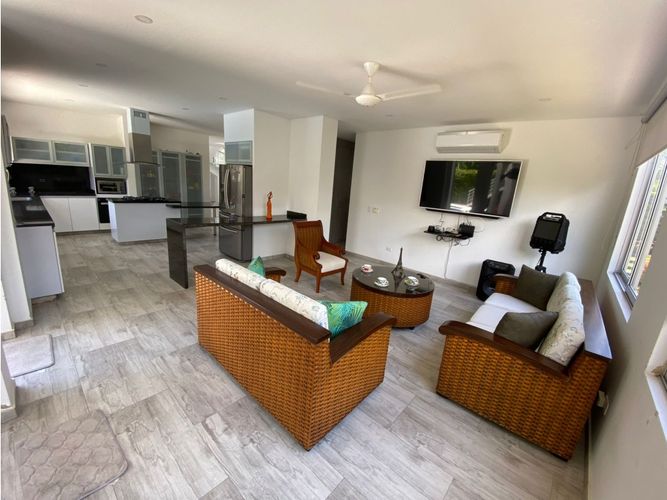 Casa de 6 alcobas en venta en Ricaurte, Ricaurte, 689 m² · foto 17 de 20