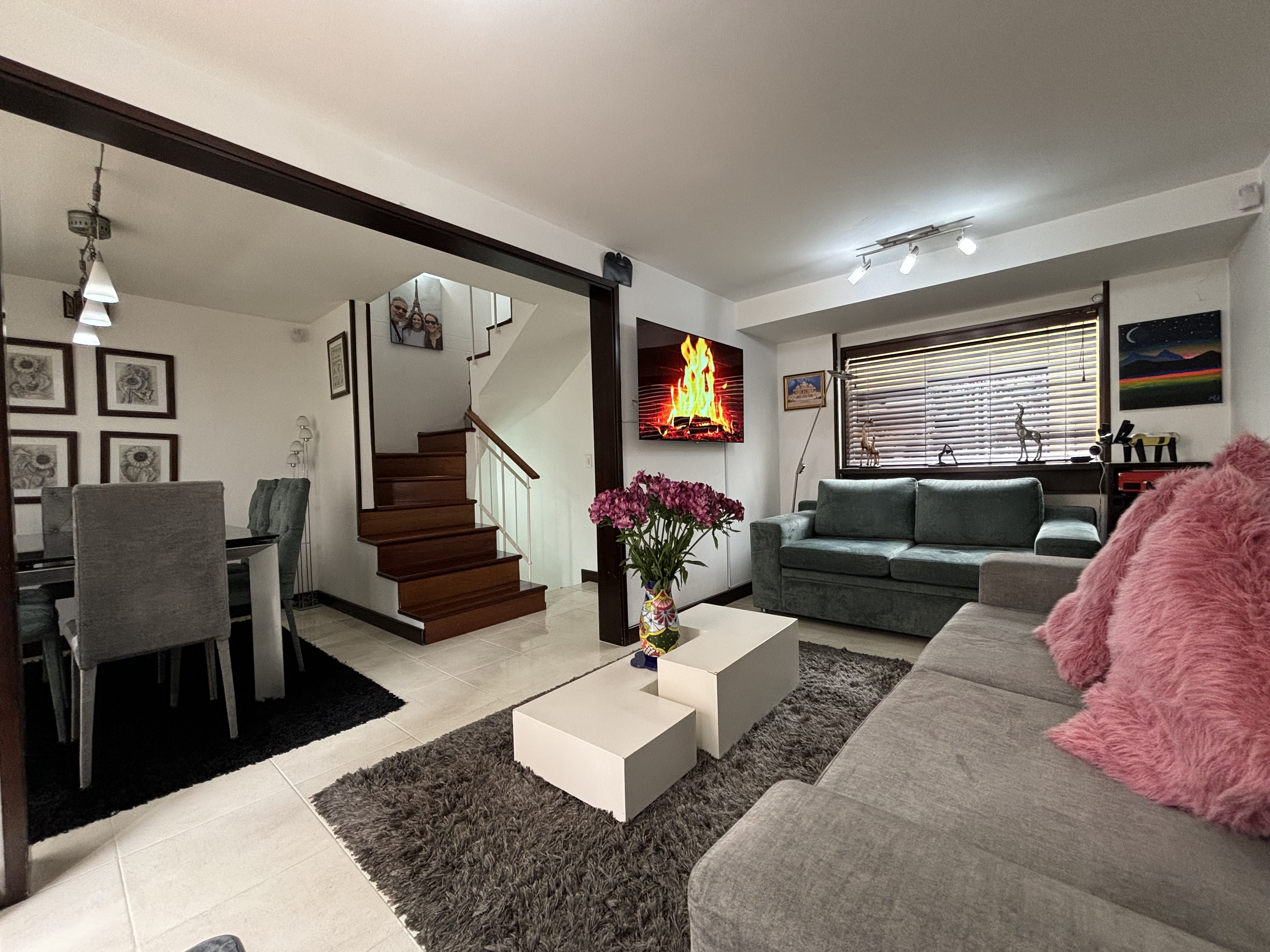 Casa en venta en Niza, Bogotá · foto 2 de 22