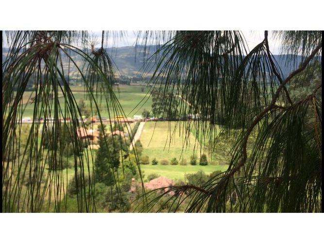 Lote en venta en Gratamira, Sopó, 10803 m² · foto 2 de 15