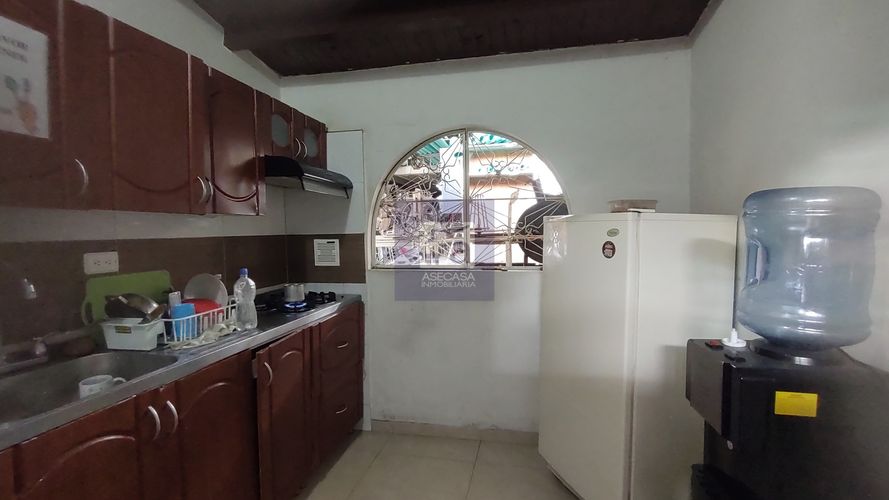 Bodega en venta en Alarcon, Bucaramanga, 400 m² · foto 4 de 12