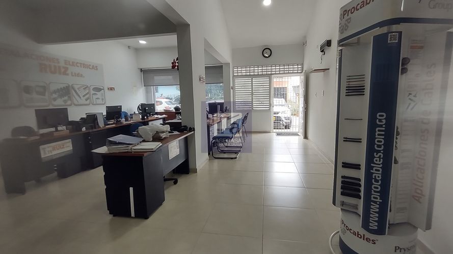 Bodega en venta en Alarcon, Bucaramanga, 400 m² · foto 6 de 12
