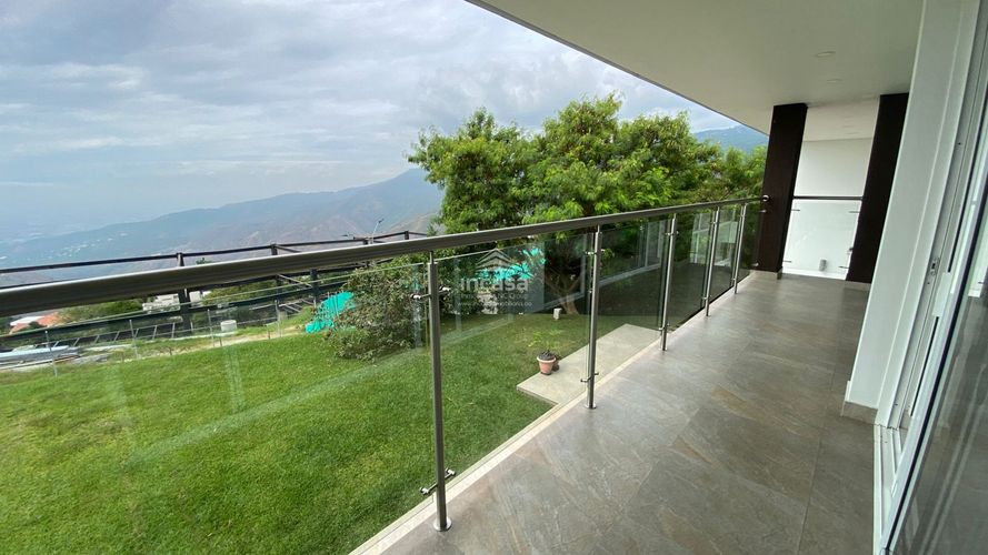 Casa de 5 alcobas en venta en Arroyohondo, Yumbo, 497 m² · foto 8 de 12