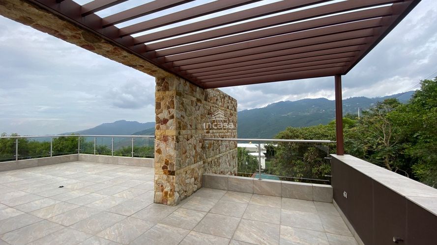 Casa de 5 alcobas en venta en Arroyohondo, Yumbo, 497 m² · foto 9 de 12