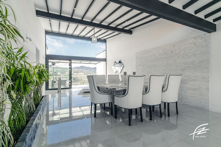 Casa de 5 alcobas en venta en Pantanillo, La Ceja, 361 m² · foto 5 de 21