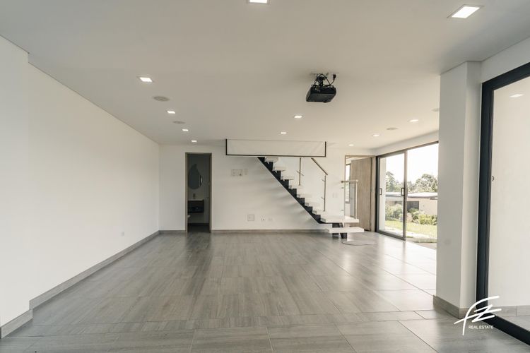 Casa de 5 alcobas en venta en Pantanillo, La Ceja, 361 m² · foto 19 de 21