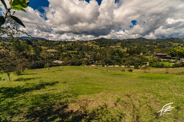 Lote en venta en Pantanillo, La Ceja · foto 2 de 6
