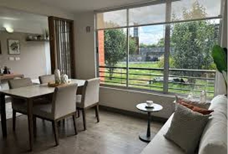 Apartamento de 2 alcobas en venta en La Estancia, Madrid, 49 m² · foto 5 de 9