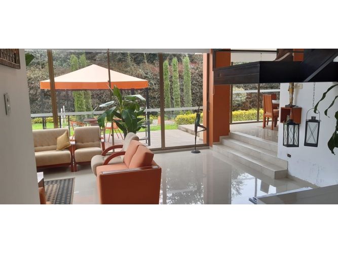 Casa de 5 alcobas en venta en El Bejucal, Cajicá, 396 m² · foto 18 de 23