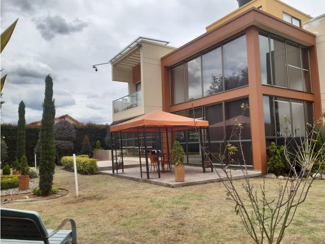 Casa de 5 alcobas en venta en El Bejucal, Cajicá, 396 m² · foto 2 de 23