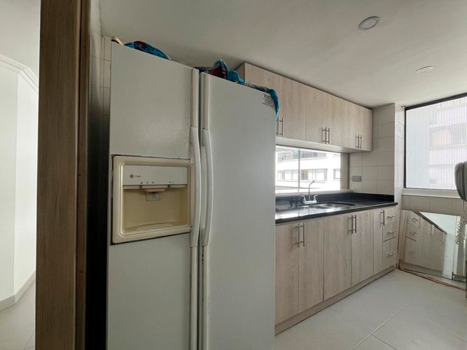 Apartamento de 3 alcobas en arriendo en El Poblado, Medellín, 110 m² · foto 9 de 14