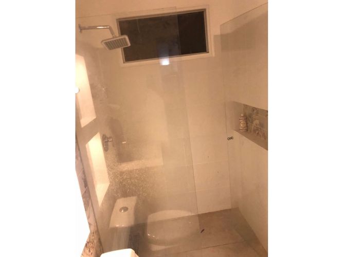 Casa de 3 alcobas en venta en Girardot, Girardot, 247 m² · foto 6 de 24