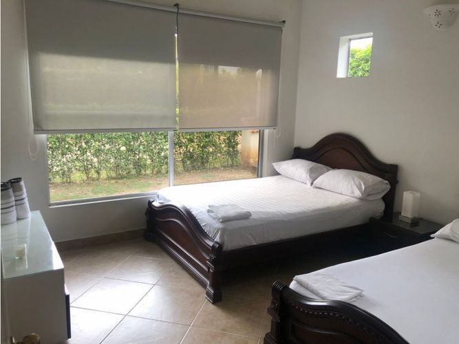 Casa de 3 alcobas en venta en Girardot, Girardot, 247 m² · foto 7 de 24