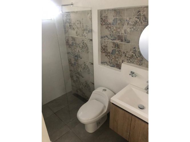 Casa de 3 alcobas en venta en Girardot, Girardot, 247 m² · foto 8 de 24