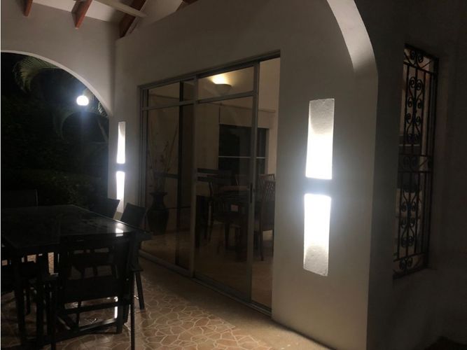 Casa de 3 alcobas en venta en Girardot, Girardot, 247 m² · foto 9 de 24