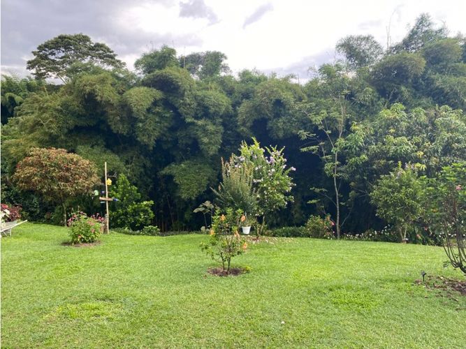 Casa de 3 alcobas en venta en El Caimo, Armenia, 260 m² · foto 10 de 10