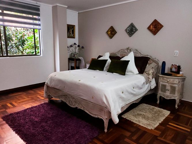 Apartamento de 3 alcobas en venta en El Poblado, Medellín, 226 m² · foto 5 de 15