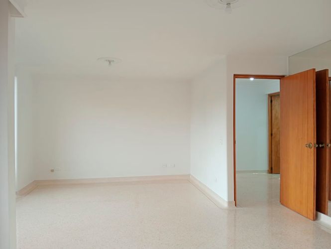 Apartamento de 4 alcobas en venta en Conquistadores, Medellín, 165 m² · foto 3 de 20
