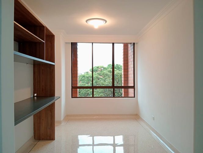 Apartamento de 4 alcobas en venta en Conquistadores, Medellín, 165 m² · foto 9 de 20