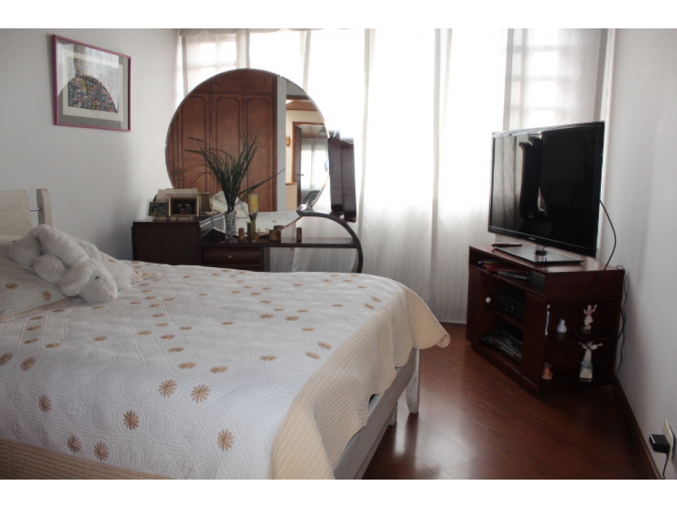 Casa en venta en Niza, Bogotá · foto 17 de 24