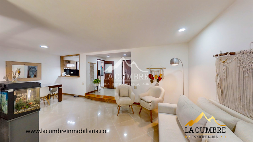 Casa de 4 alcobas en venta en El Tesoro, Medellín, 216 m² · foto 6 de 21
