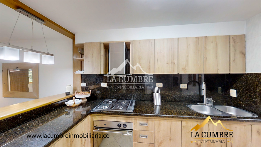 Casa de 4 alcobas en venta en El Tesoro, Medellín, 216 m² · foto 8 de 21