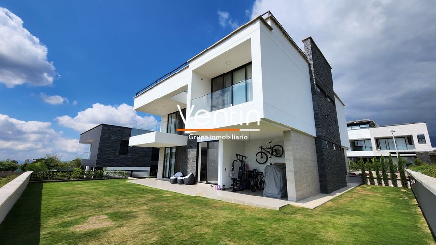 Casa de 4 alcobas en venta en Conjunto Residencial Punta Ruitoque, Floridablanca, 259 m² · foto 4 de 24