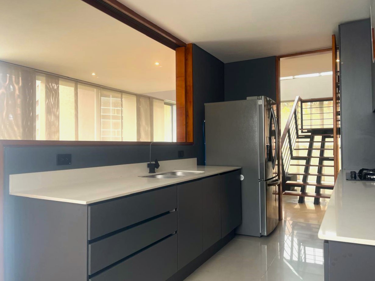 Apartamento en arriendo en El Poblado, Medellín · foto 5 de 19
