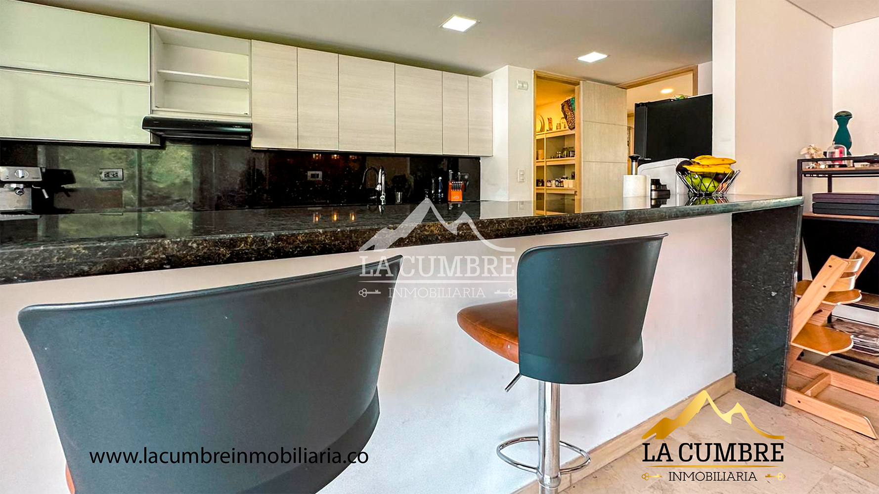 Apartamento en arriendo en El Tesoro, Medellín · foto 10 de 18