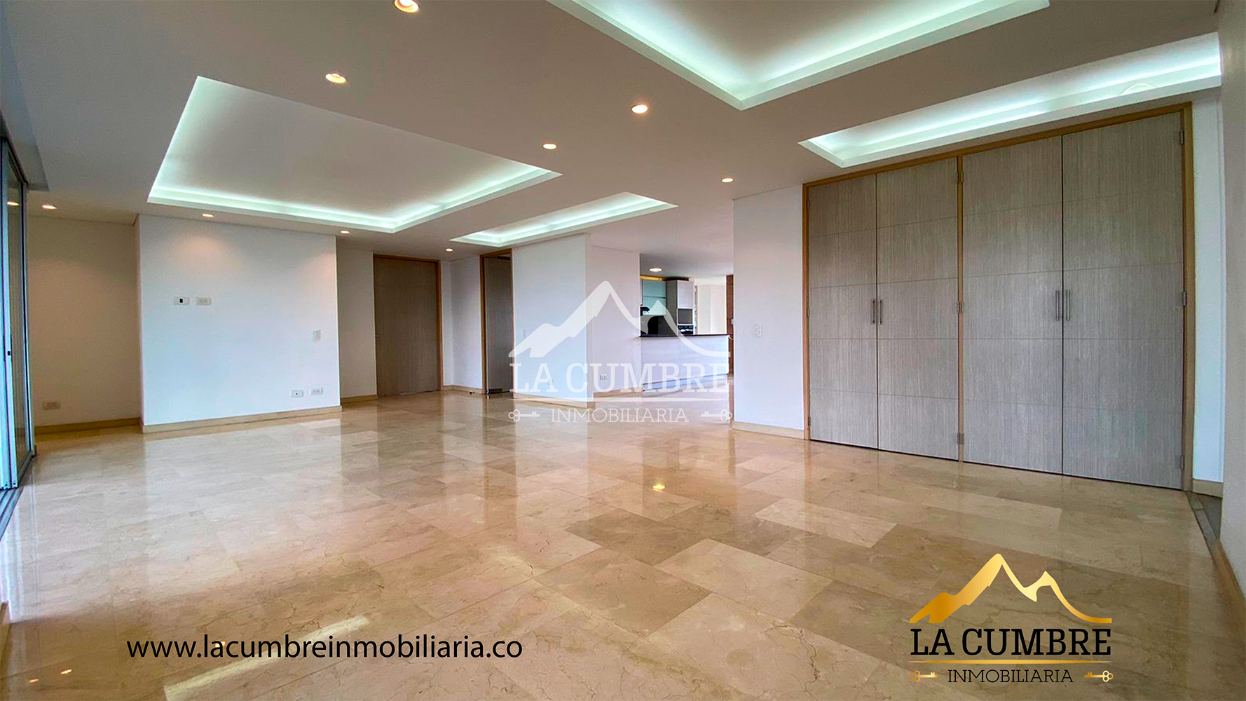 Apartamento en arriendo en El Tesoro, Medellín · foto 3 de 17