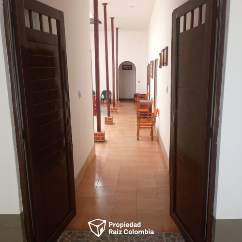 Casa de 6 alcobas en venta en Belen, Ibagué, 392 m² · foto 21 de 24