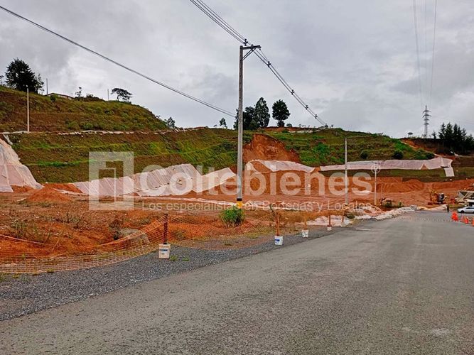 Lote en venta en El Porvenir, Rionegro, 675 m² · foto 3 de 6