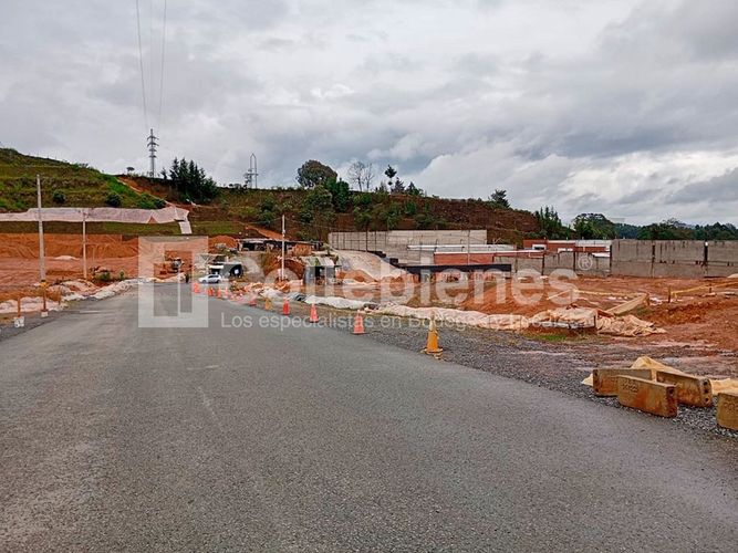 Lote en venta en El Porvenir, Rionegro, 675 m² · foto 6 de 6
