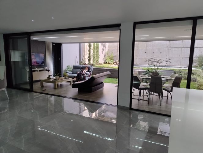 Casa de 5 alcobas en venta en Santa Teresita, Cali, 550 m² · foto 3 de 20