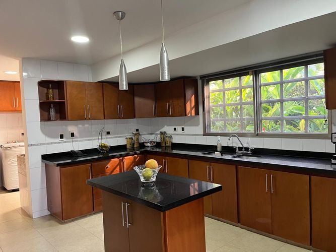 Casa de 3 alcobas en venta en Ciudad Jardin, Cali, 332 m² · foto 14 de 16