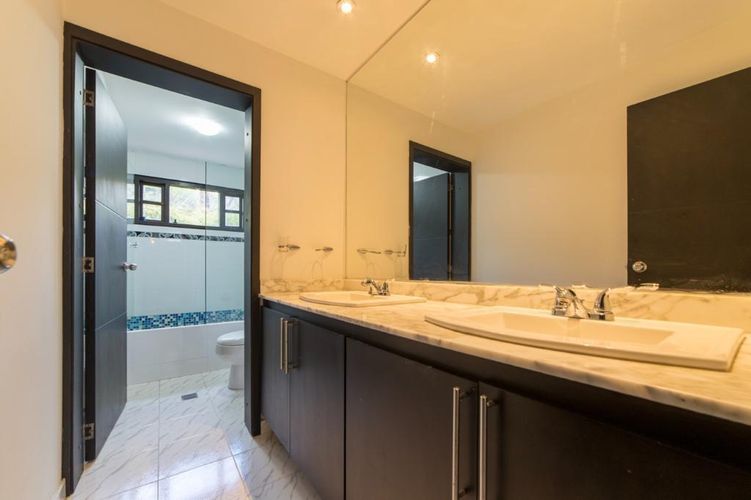 Casa en venta en Los Rosales, Bogotá · foto 11 de 20