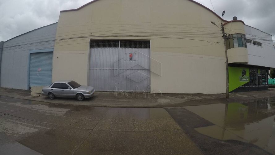Bodega en arriendo en Colon, Montería, 700 m² · foto 2 de 13