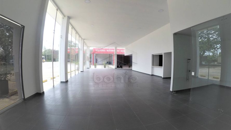 Local en arriendo en Los Garzones, Montería, 670 m² · foto 2 de 23