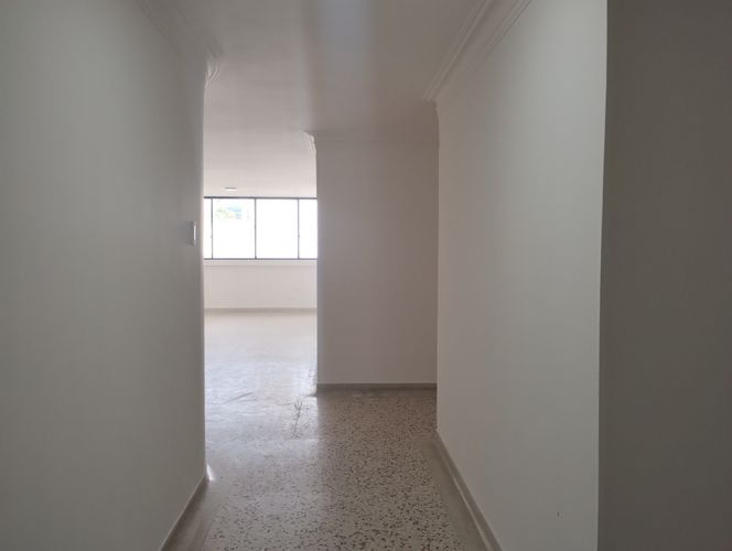 Apartamento de 4 alcobas en venta en El Castillo, Barranquilla, 195 m² · foto 2 de 23