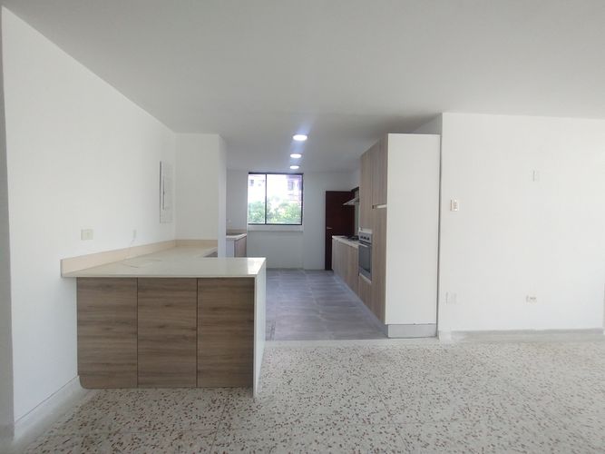 Apartamento de 4 alcobas en venta en El Castillo, Barranquilla, 195 m² · foto 7 de 23