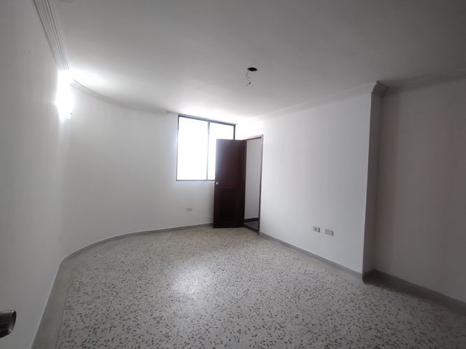 Apartamento de 4 alcobas en venta en El Castillo, Barranquilla, 195 m² · foto 12 de 23