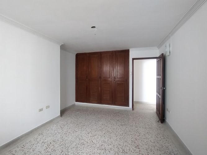 Apartamento de 4 alcobas en venta en El Castillo, Barranquilla, 195 m² · foto 13 de 23